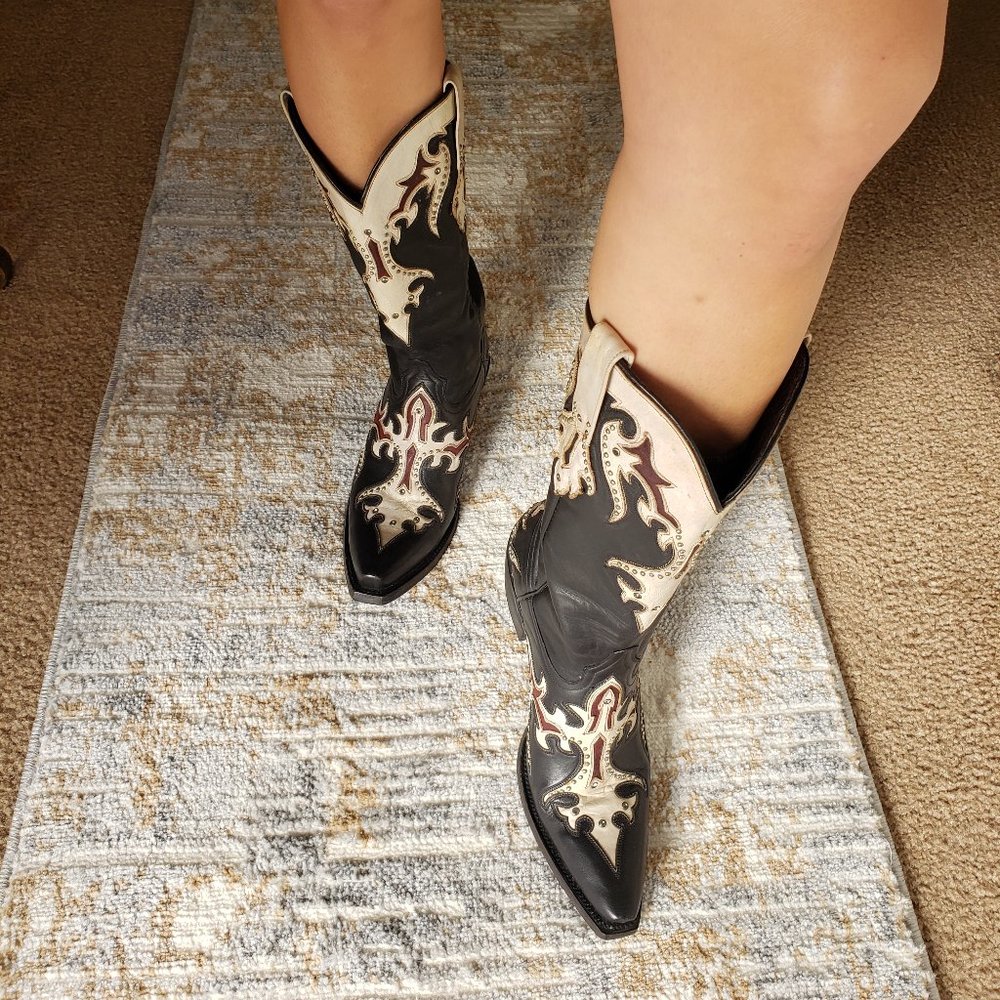 Lucchese Women's Classic Boots